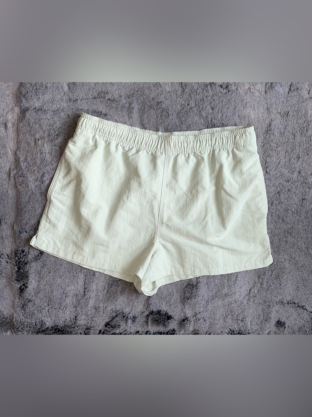 TNA Aritzia big easy shorts light sage green women’s L large athletic short